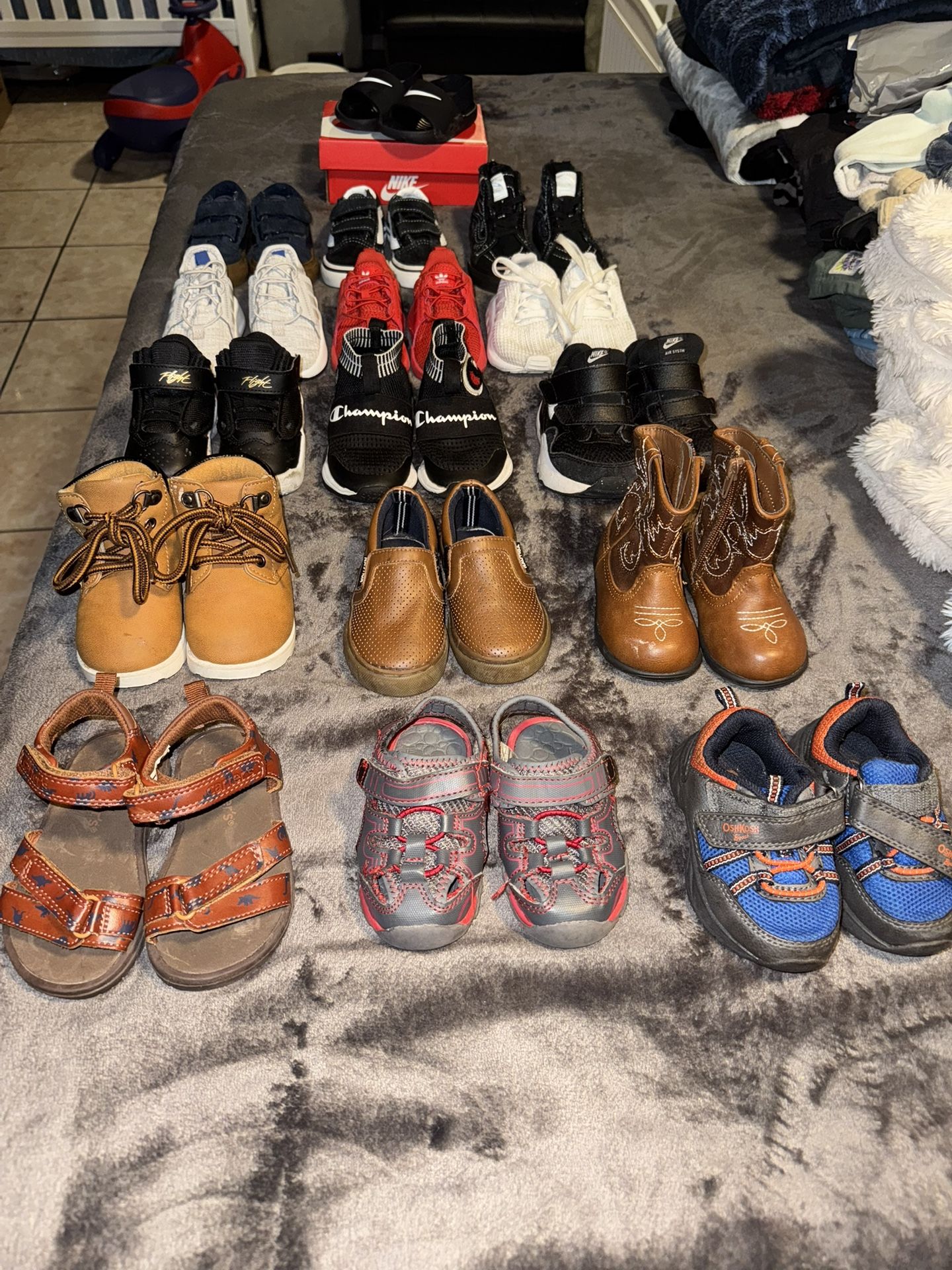 toddler boys size 4c/5c shoes