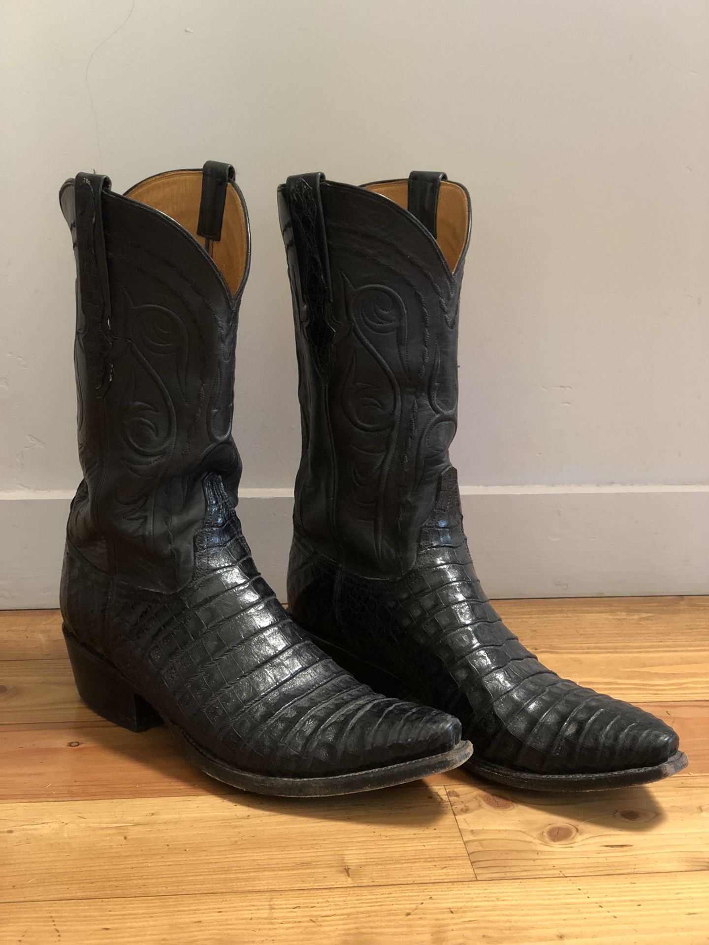 lucchese classics sale