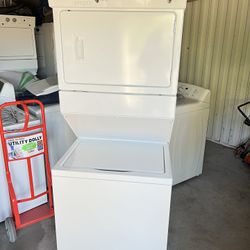 Whirlpool Stackable Washer and Electric dryer 