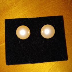 Avon Classic Baroque Pearlesque Earrings 