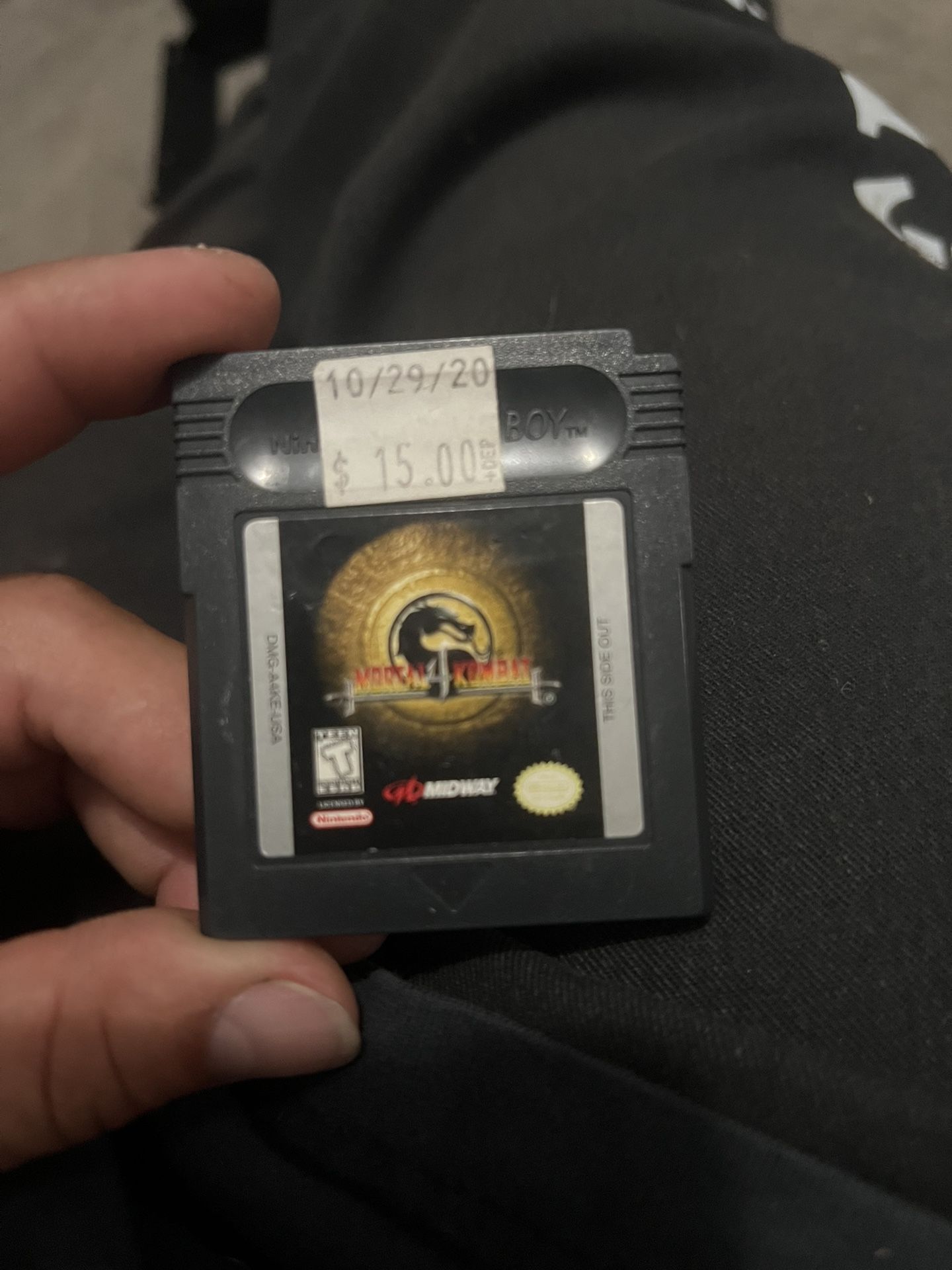Game Mortal Kombat 4 Gameboy.