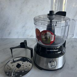 Hamilton Beach 10-Cup Big Mouth Deluxe Food Processor 