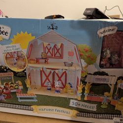Honey Bee Acres Harvest Festival, Doll Playset with Mini Figures, 62 Pieces, Children Ages 3+