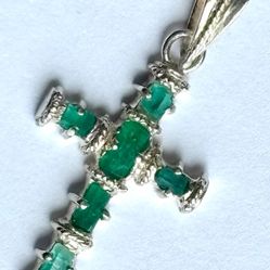 Brand New Genuine Colombian emerald pendant , cross pendant, silver 925, real natural emerald, colombian art, muzo emeralds