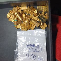 Aircraft Gold Pins And Bricks
