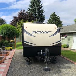 2018 SONIC Lite Travel Trailer SL167VMS