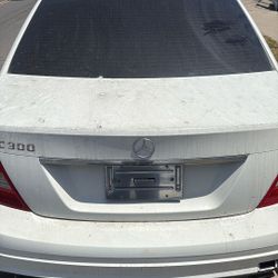 09’ C300 ….Sale/Parts