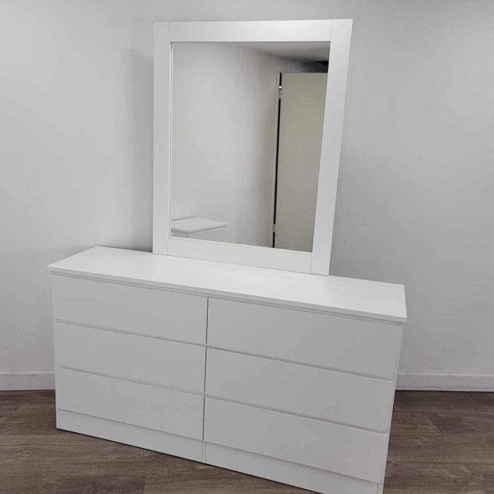 Dresser Whit Mirror  - Cómoda Con Espejo 