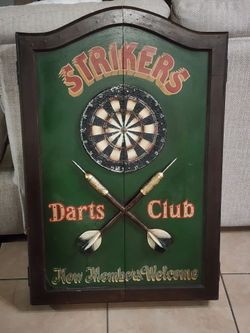 Strikers Dartboard Cabinet