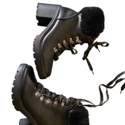 Women’s Shoes Between 6-7 