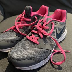 Nike Gray Y4.5