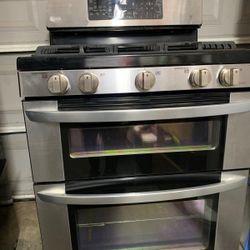 lg Double Oven stainless steel gas stove range in good condition for sale 
