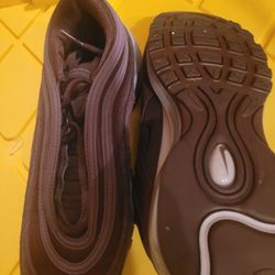 New Nike AIR MAX Size 8.5