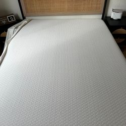 Selling Brand NEW Ashley Mattress 