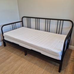 Ikea
Daybed frame + 2 twin size matress