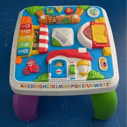 Fisher-Price Laugh & Learn Around the Town Learning Table