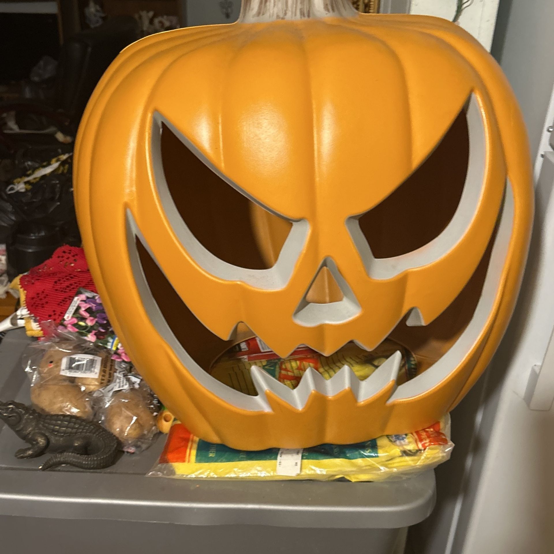 Big Orange Pumpkin Lights Up 75