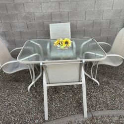 Patio Set Glass Table and Four Chairs 