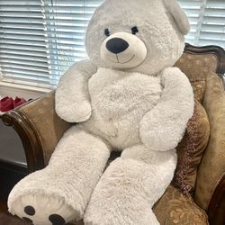Giant XL Plush Teddy Bear 