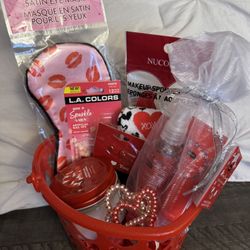Valentines Basket $10😍