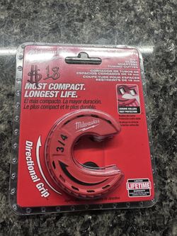 ( Milwaukee 3/4 Close Quarters Tubing Cutter