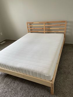 Selling a queen mattress and frame in excellent condition