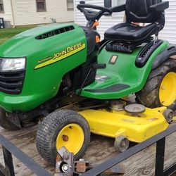 John Deere Garden Tractor