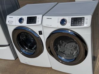 Front load Samsung washer and dryer electric large load capacity
