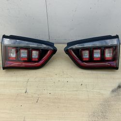  Jeep Compass Spo Rear Taillights Driver Side And Passemger  2017 - 2022 Used Oem 