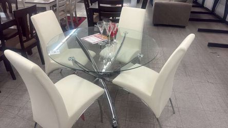 Dining Table and 4 Chairs - DISPLAY ITEM FINAL SALE PRICE