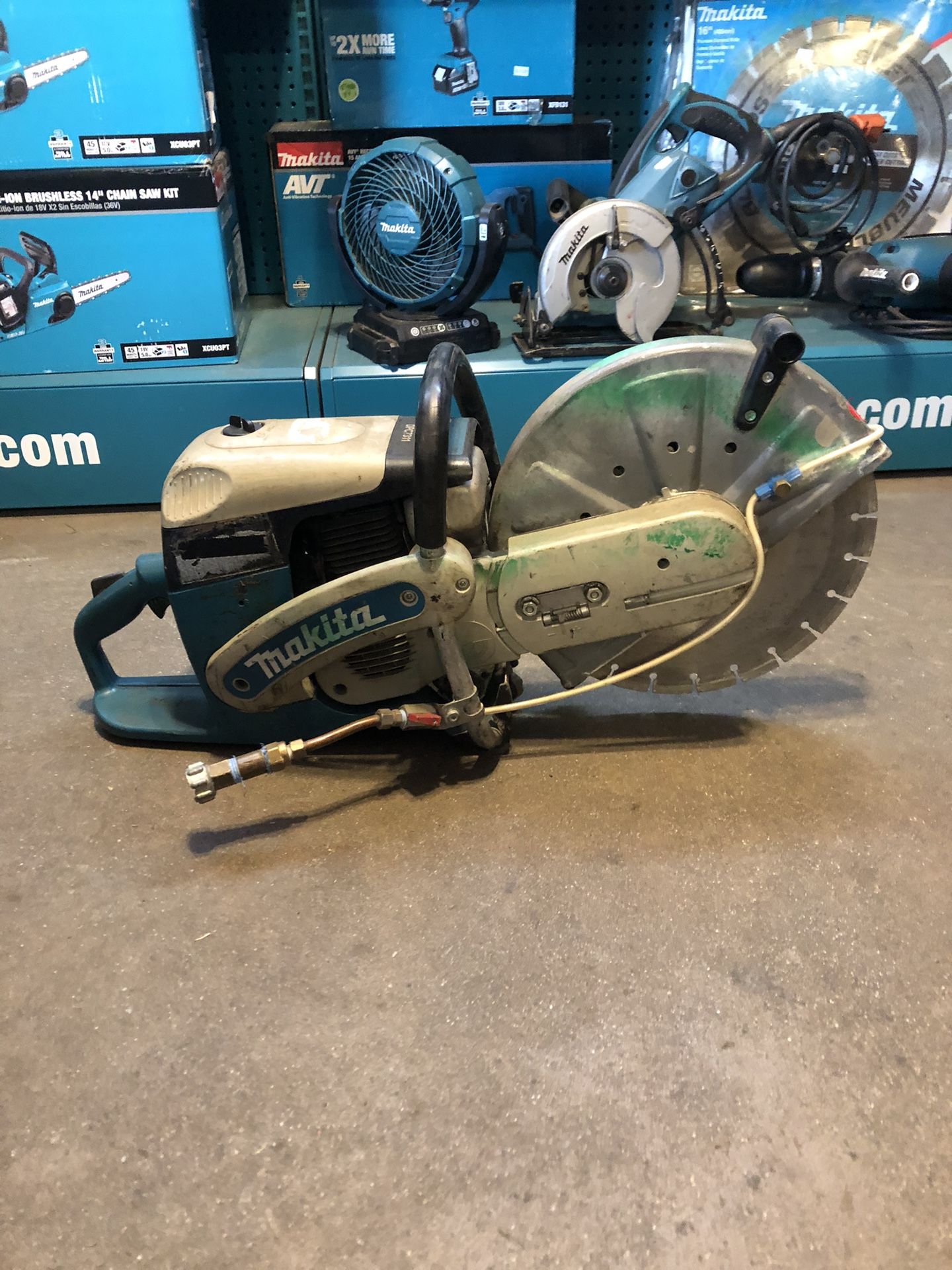 Concrete Saw MAKITA 14”