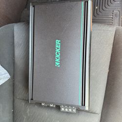 Kicker KMA600.4 Amplifier 