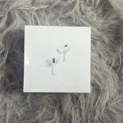 Apple AirPods Pro (2nd Generation) MagSafe USB-C Wireless Bluetooth White In-Ear