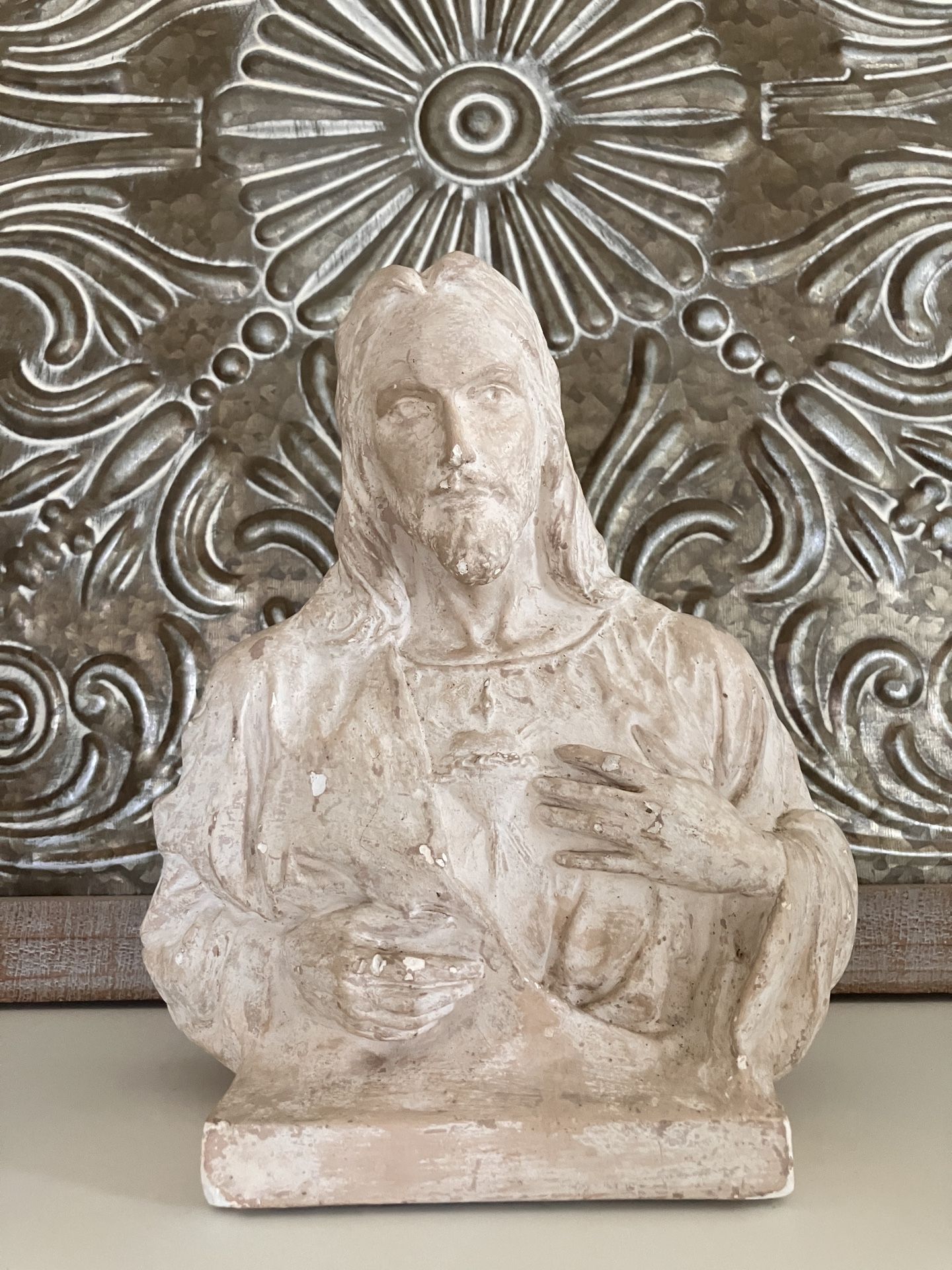 Awesome Chippy Jesus Statue/ceramic Bust