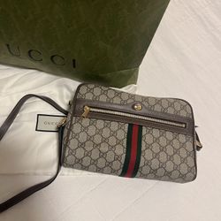 Authentic Gucci Medium Size Bag