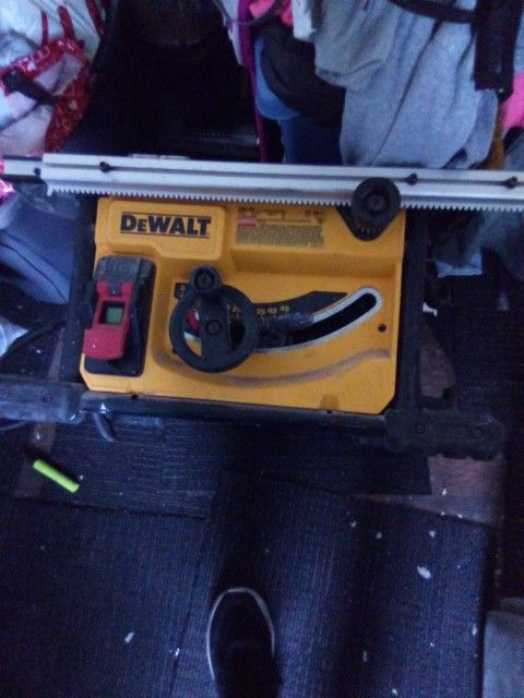 DeWalt Table Saw