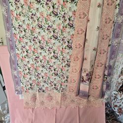 Three-piece suit with separate sleeves