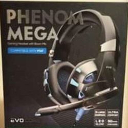 LED Glow Headphones W/ Boom Mic. Compatible With PS4, XBox One, All Pcs, Etc. New In Box $25 Each
