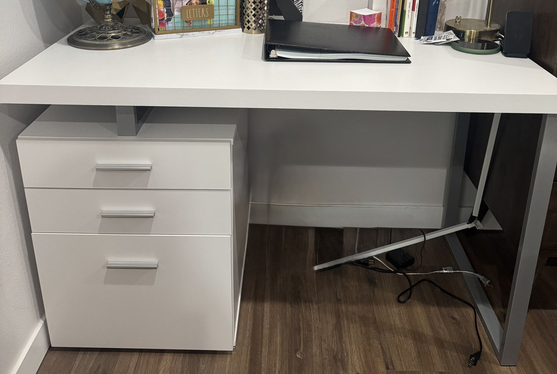 White Office Desk