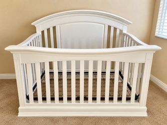 Baby Caché Convertible White Wood Crib
