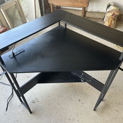 Corner Gaming Desk 