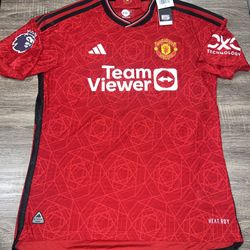 Manchester United Men’s Adidas Large Christmas #77 NWT