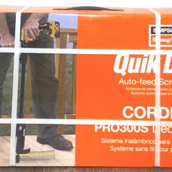 Dewalt Decking Screw Gun System Brushless 20V with x2 5.0Ah Batteries and Charger