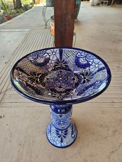 Tall Talavera Blue And White Birdbath. Clay Pots, Planters. Pottery $120 cada una.