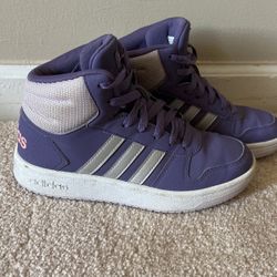 Adidas (Youth Size: 4) 