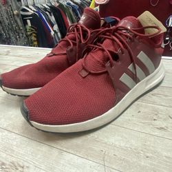 Adidas Sneakers 