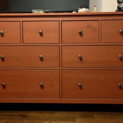 Dresser & Nightstand 