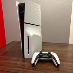 PS5 slim 1TB Adult Owned