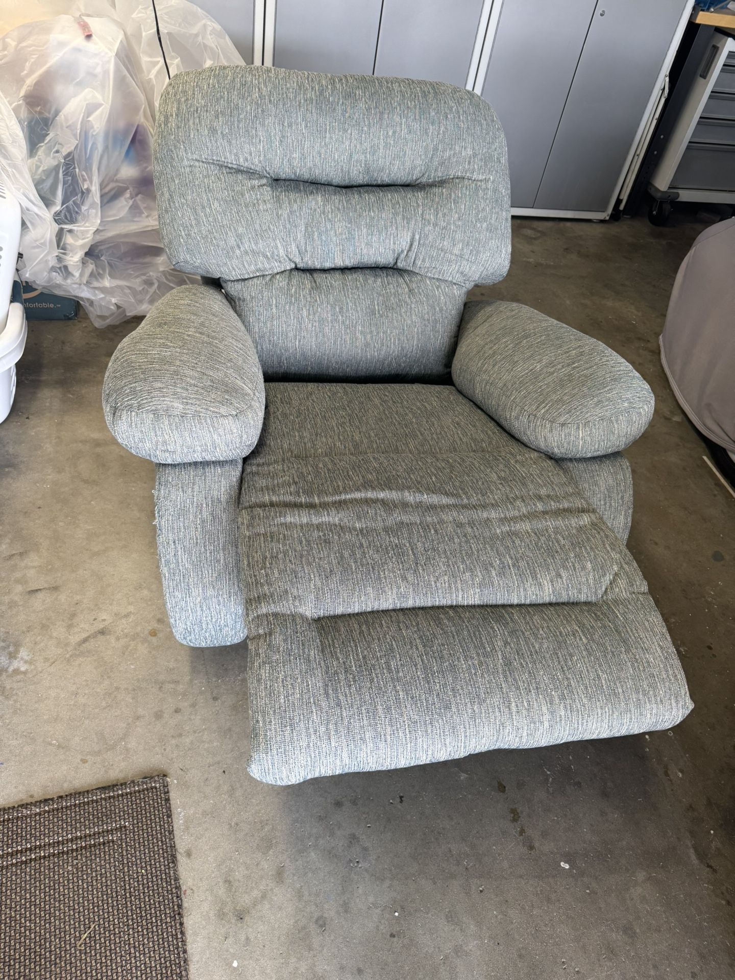 Chair/ Recliner