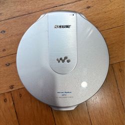 Sony D-NE10 ATRAC/MP3 Slim CD Walkman- open to offers